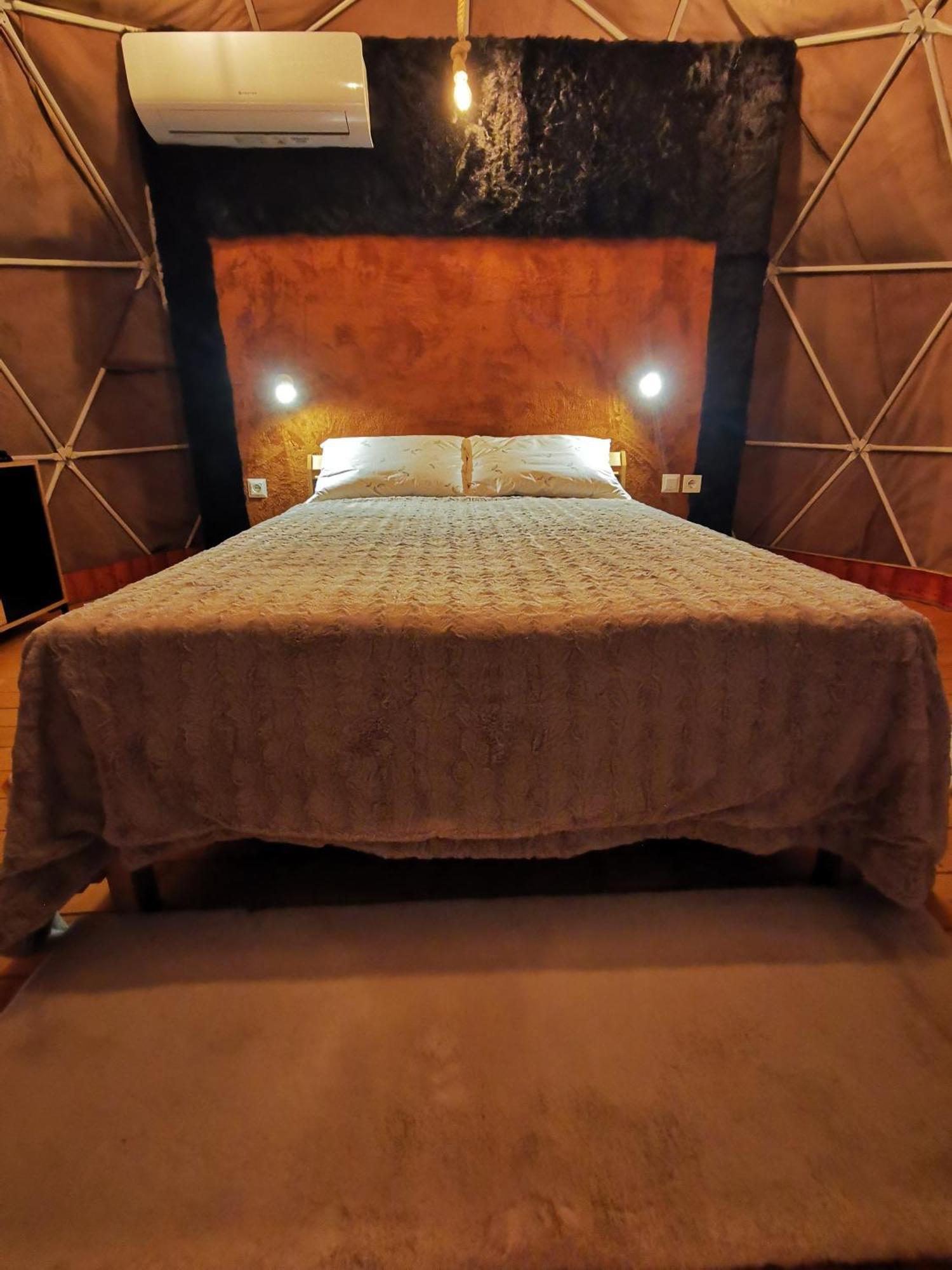 Hotel Glamping Zazen Drumu Carului Exterior foto