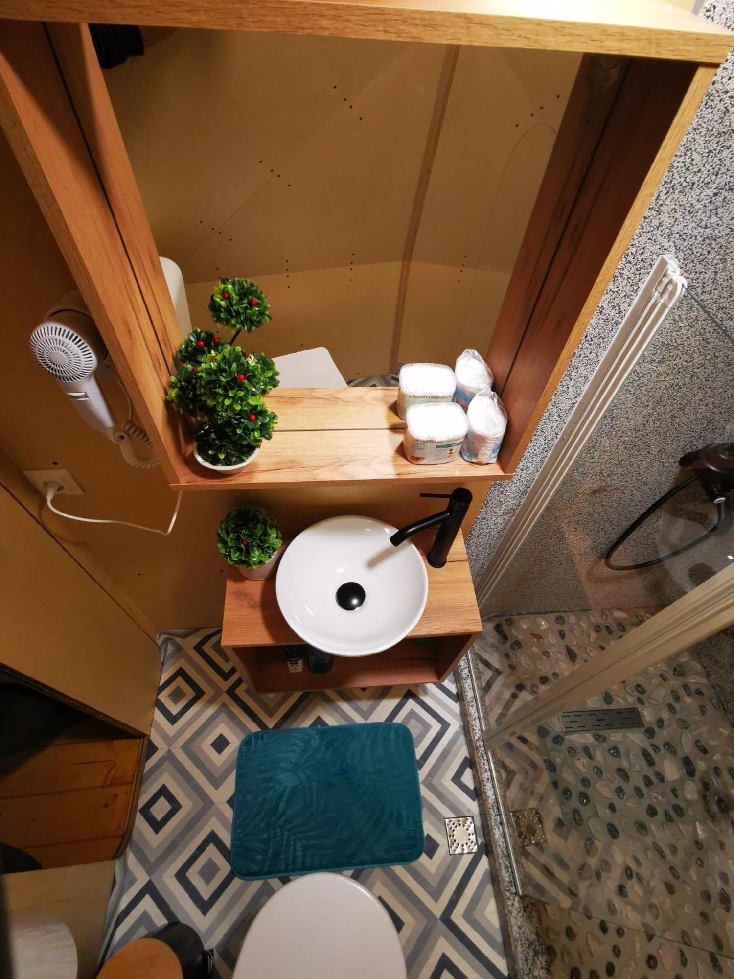 Hotel Glamping Zazen Drumu Carului Exterior foto